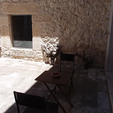 La Vida Hotel